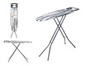 Tabla plancha: Eficiencia y estilo en rayas blanco y negro